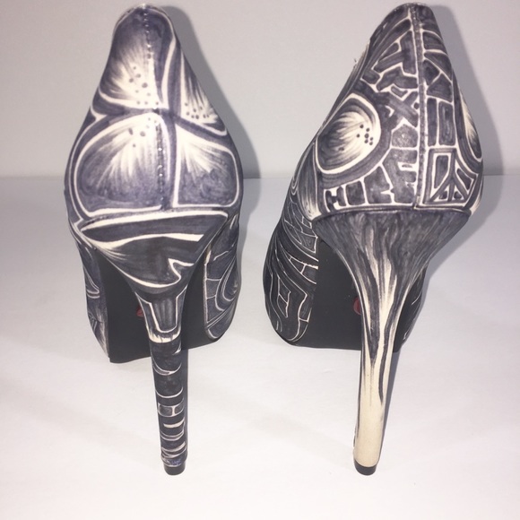 Custom designed platform heels - Picture 3 of 3